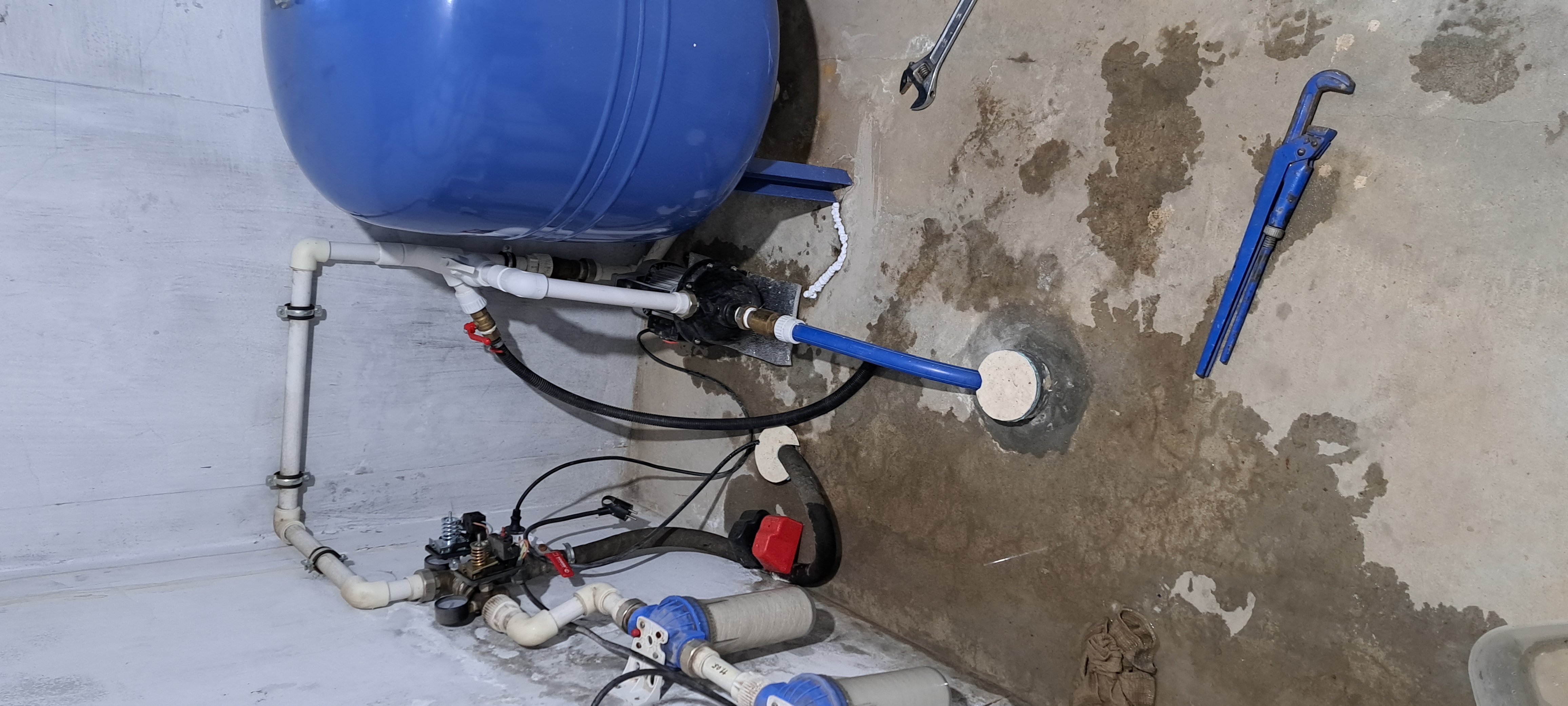 Абиссинская скважина в доме